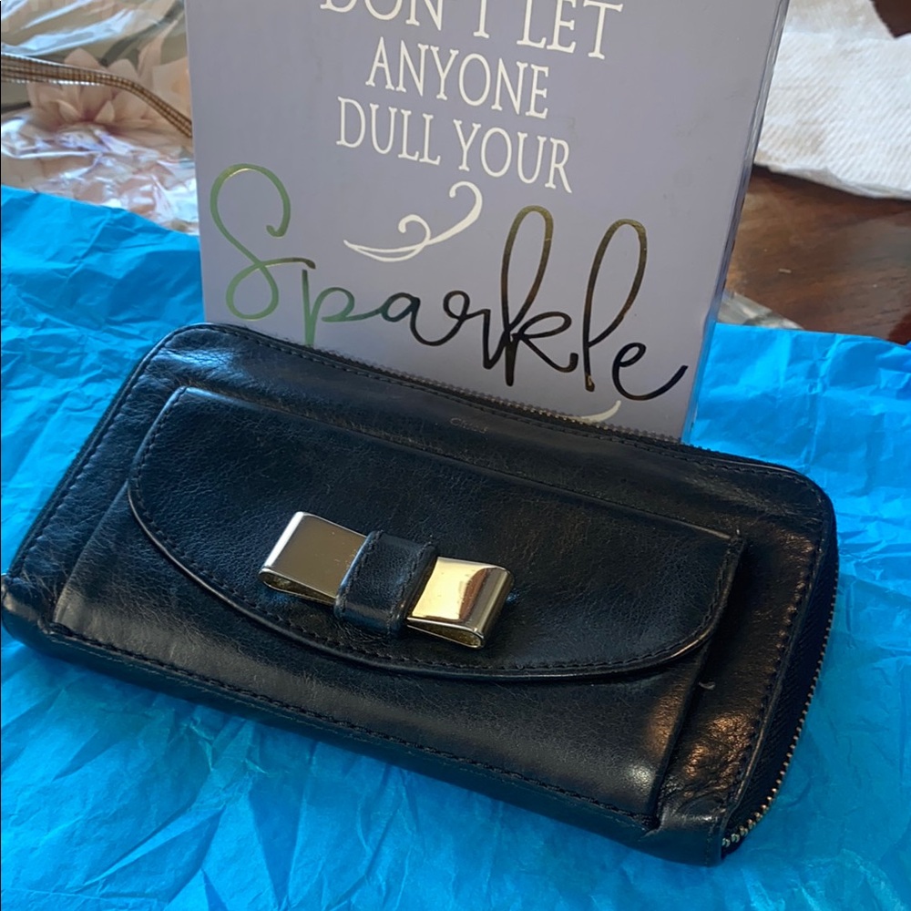 💯 Authentic Chloe Black Wallet with Bow Accent Chloe dust bag included